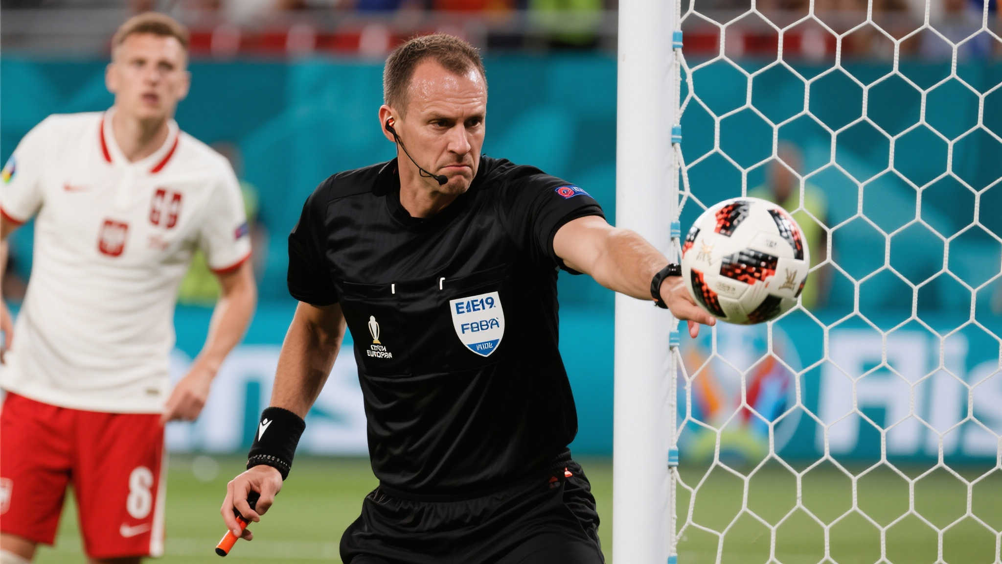 以“黄牌大师”闻名的裁判科瓦奇,将执法巴黎战马竞之役 这种特点有时令球队颇感压力。例如,在2019年欧洲